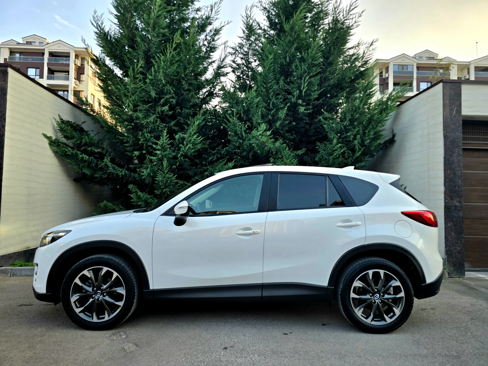 Mazda CX-5 2.0 PREMIUM-FULL-4x4 - изображение 8