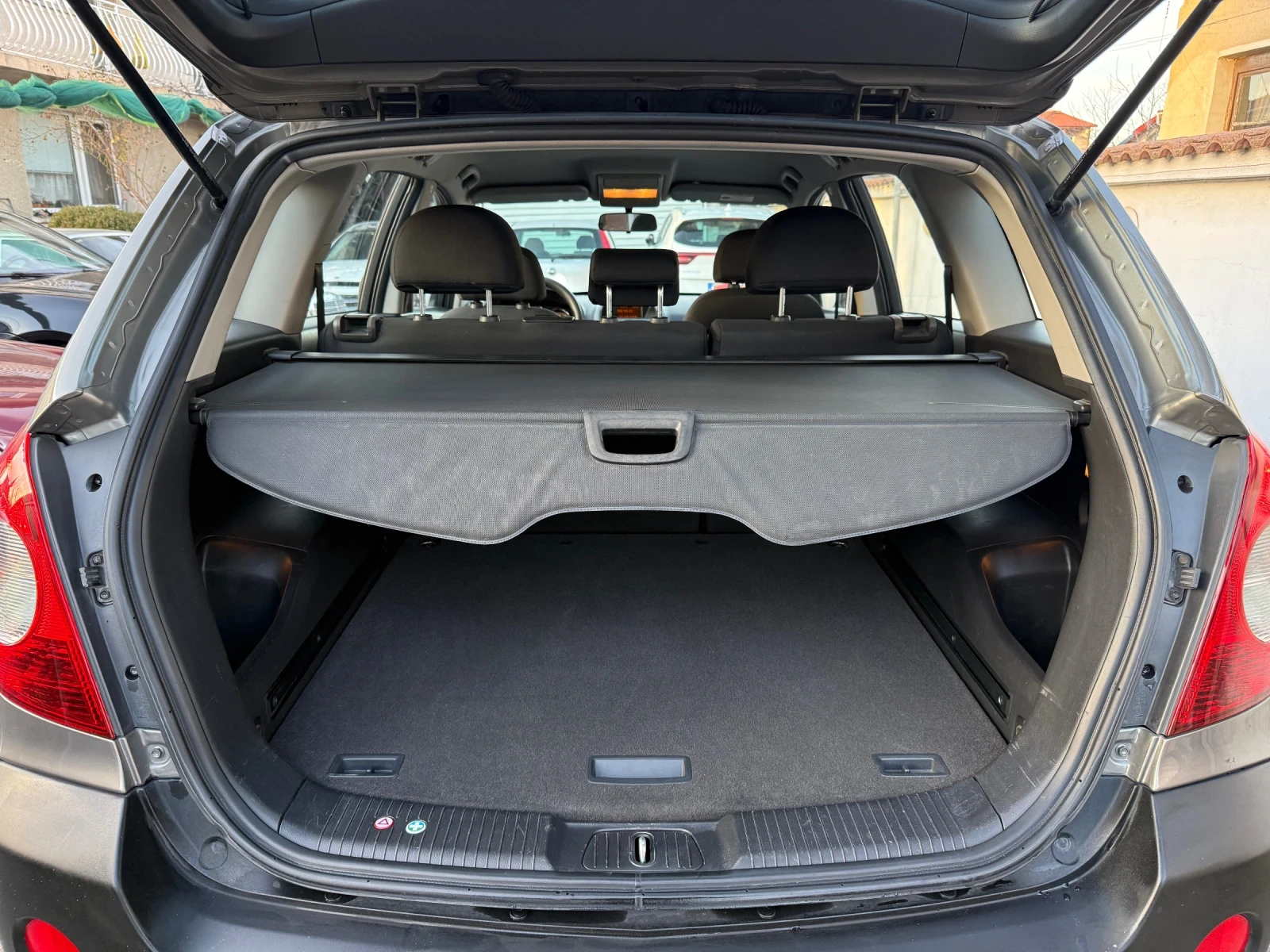 Opel Antara 2.0CDTI NAVI , снимка 16 - Автомобили и джипове - 53774578