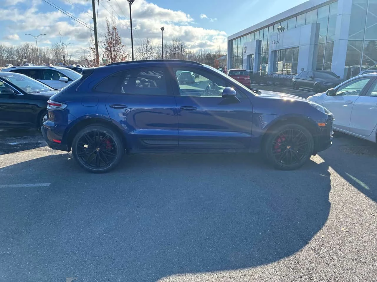 Porsche Macan S AWD * ГЛАВНО ПРЕДСТАВИТЕЛСТВО НА VOLKSWAGEN* , снимка 4 - Автомобили и джипове - 53958849