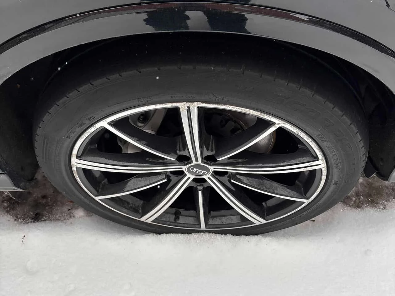 Audi Q7  Komfort /CARFAX/360/КЛИП НА МОТОРА , снимка 7 - Автомобили и джипове - 54167586