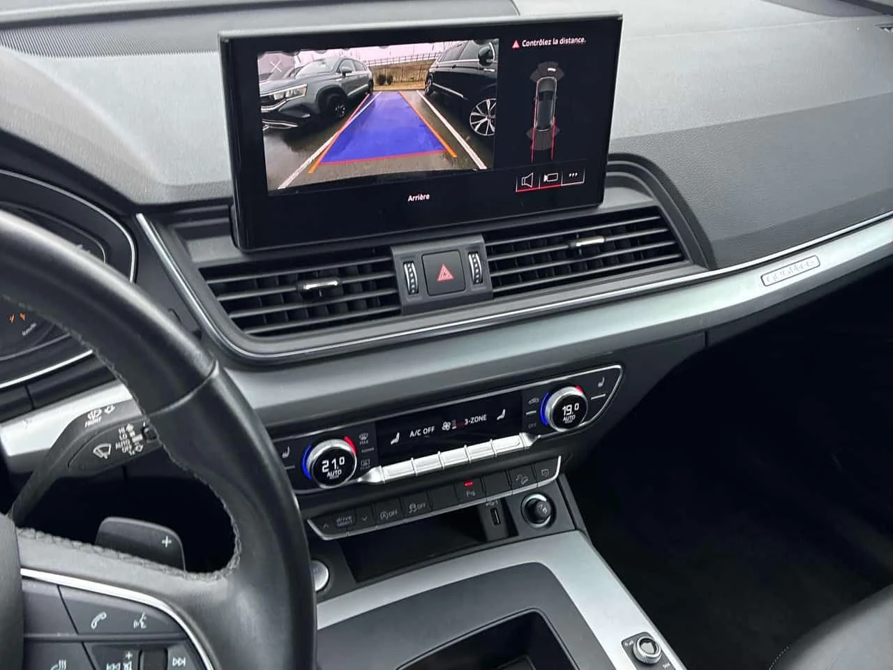 Audi Q5 * Komfort * ПОДГРЕВИ* ПАНОРАМА* KEYLESS* , снимка 9 - Автомобили и джипове - 54210337