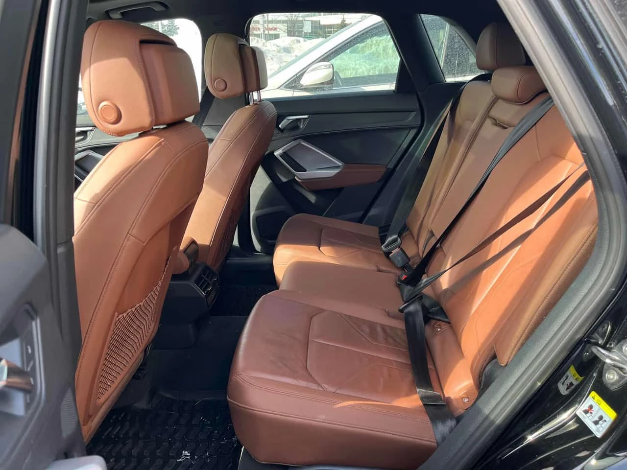 Audi Q3 * 45 TFSI quattro * PANO* KEYLESS* �������*  | Mobile.bg � ����������� 11