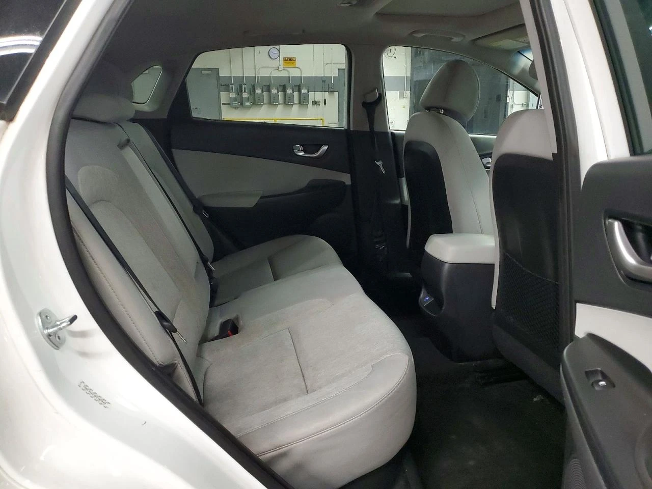 Hyundai Kona Electric SEL FWD, снимка 10 - Автомобили и джипове - 54455837