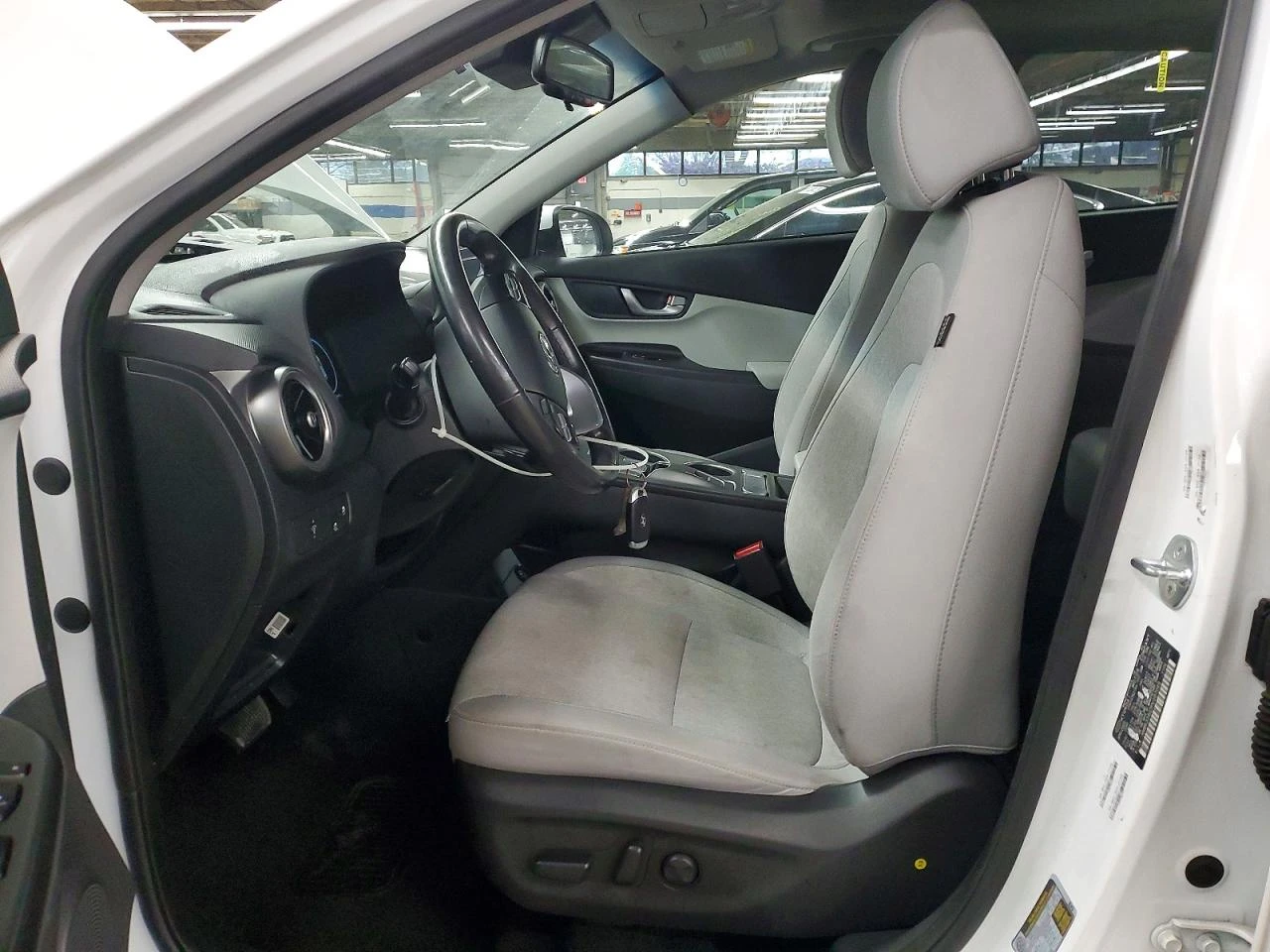 Hyundai Kona Electric SEL FWD, снимка 7 - Автомобили и джипове - 54455837