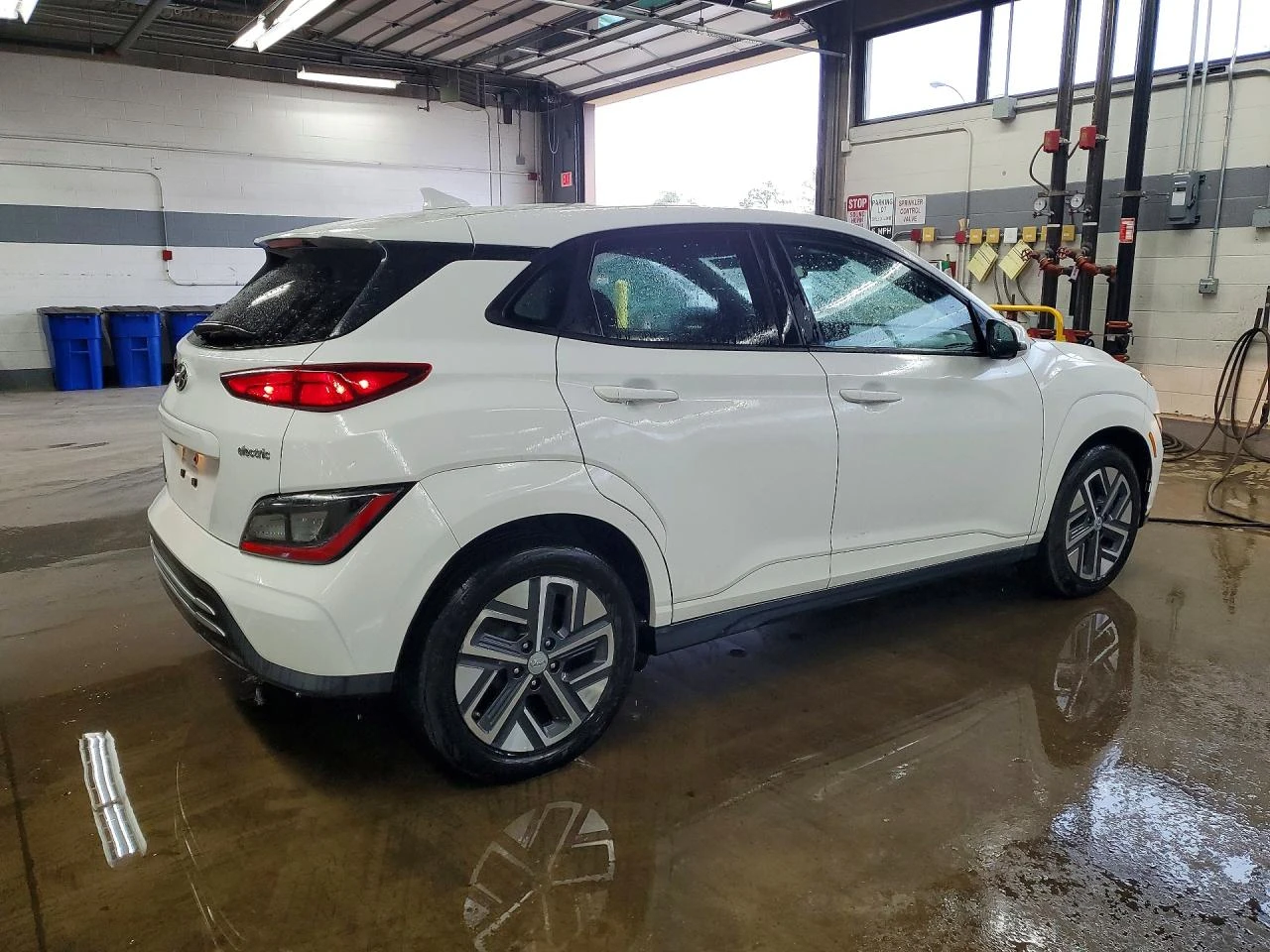 Hyundai Kona Electric SEL FWD, снимка 3 - Автомобили и джипове - 54455837