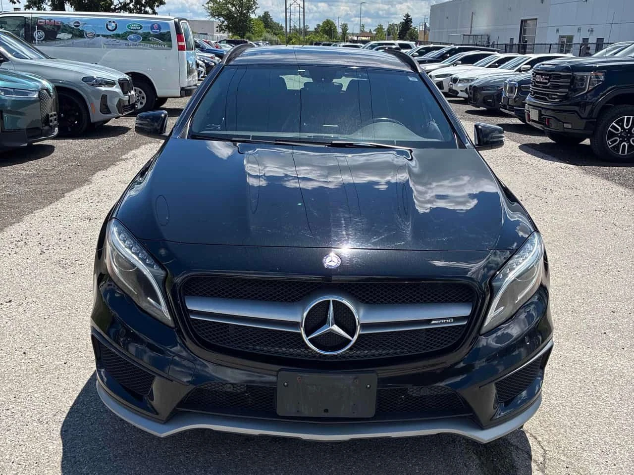 Mercedes-Benz GLA 45 AMG ПАНО/ПОДГРЕВ/КЛИП/CARFAХ/ОТ ПРЕДСТАВИТЕЛСТВО, снимка 2 - Автомобили и джипове - 54974547