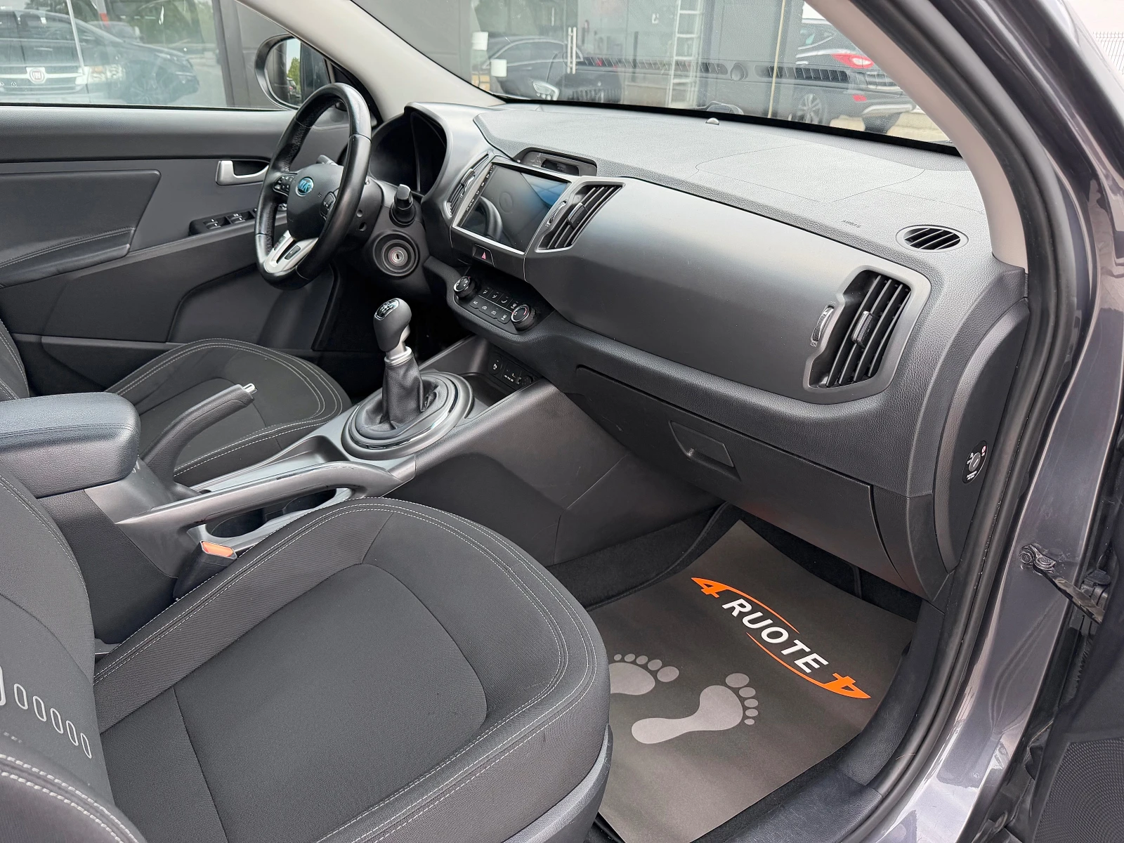 Kia Sportage 1.7CRDi  | Mobile.bg � ����������� 10