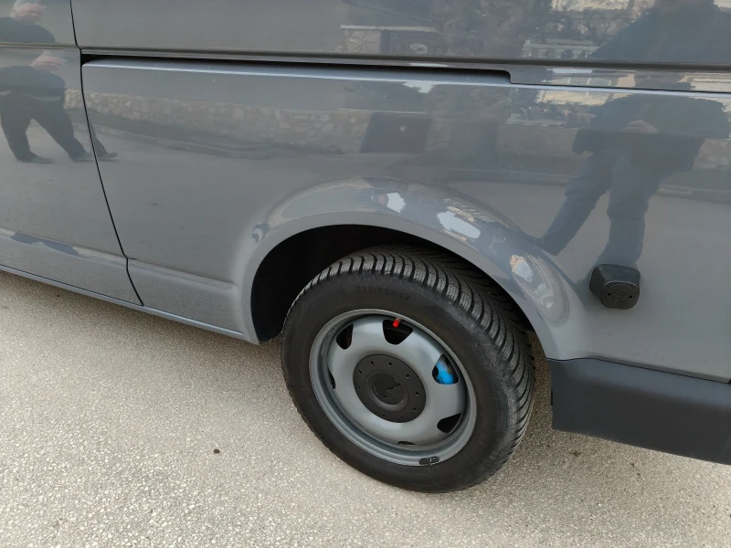 VW T5, снимка 10 - Бусове и автобуси - 53539323