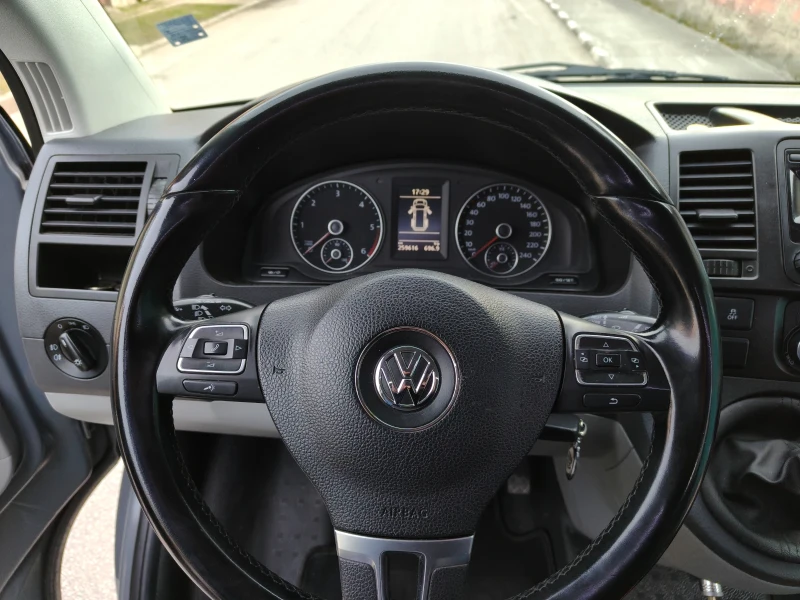 VW T5, снимка 12 - Бусове и автобуси - 53539323