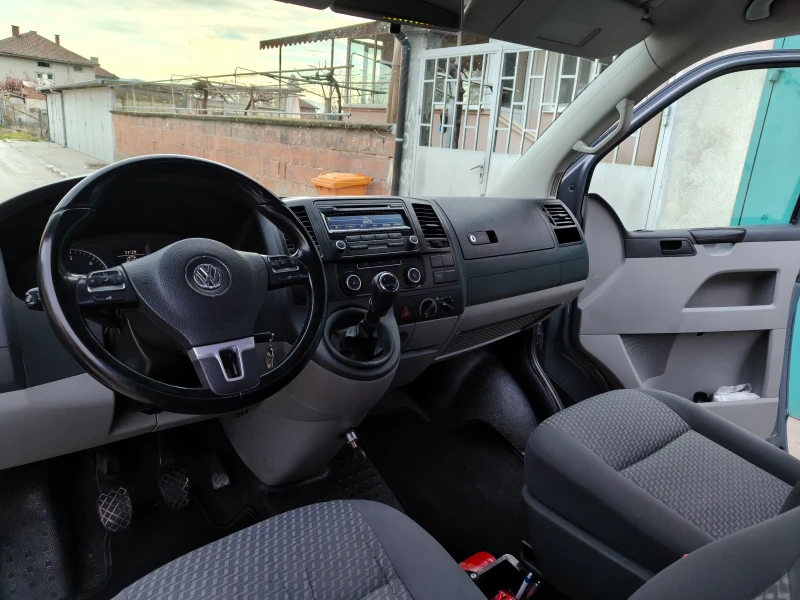 VW T5, снимка 14 - Бусове и автобуси - 53539323