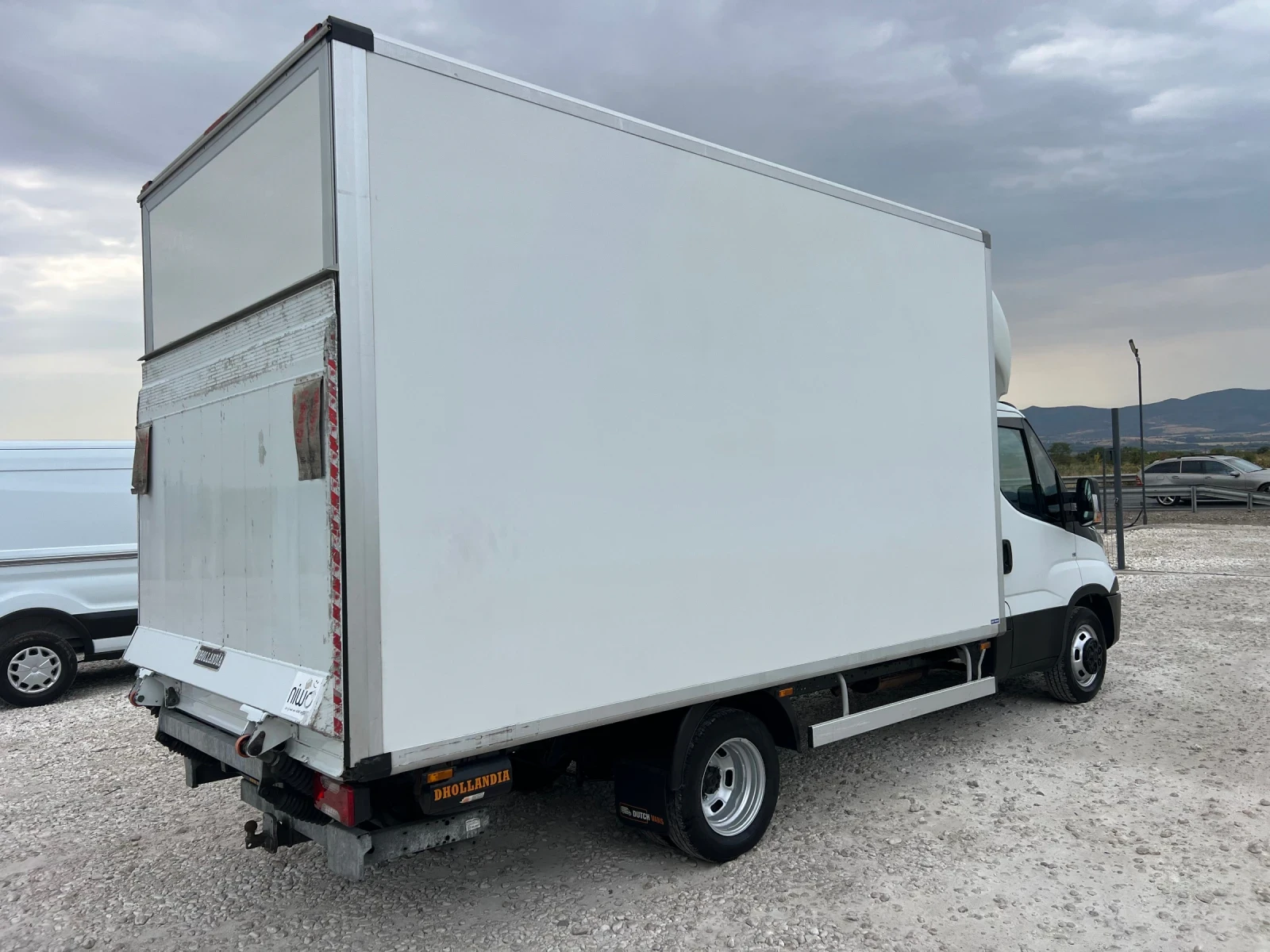 Iveco Daily 35-140 ПАДАЩ БОРД, снимка 5 - Бусове и автобуси - 55930317