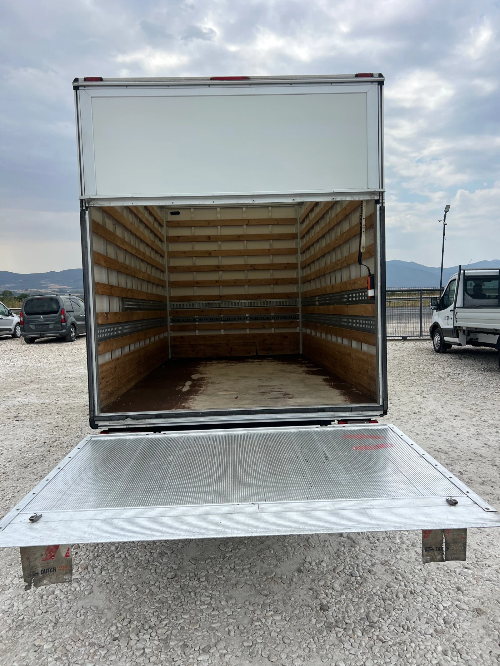 Iveco Daily 35-140 ПАДАЩ БОРД, снимка 10 - Бусове и автобуси - 55930317