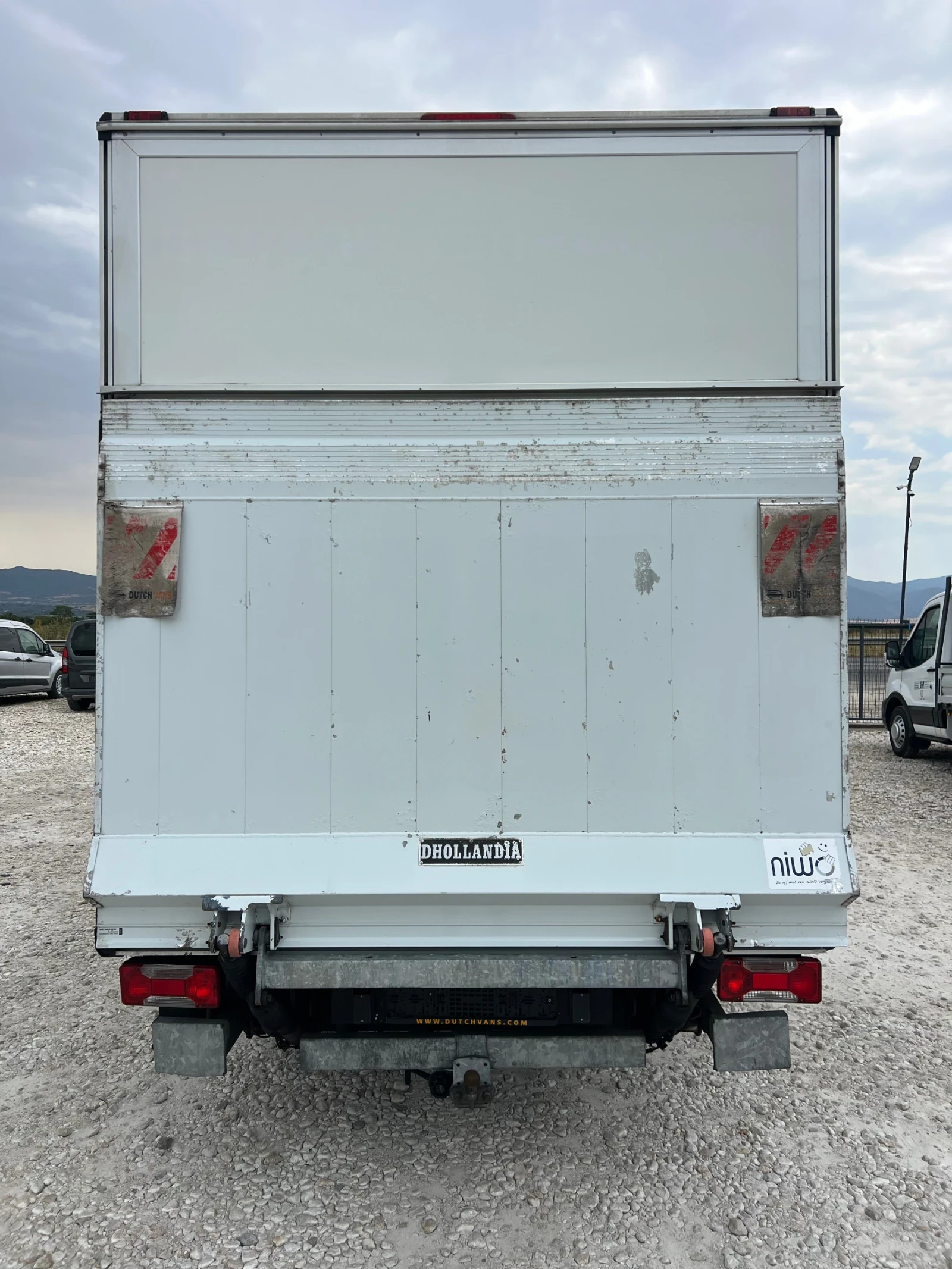 Iveco Daily 35-140 ПАДАЩ БОРД, снимка 9 - Бусове и автобуси - 55930317
