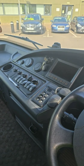 Dennis Elite 6 | Mobile.bg � ����� ������ 6