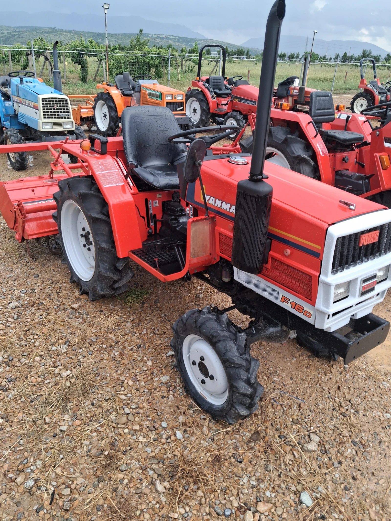 Трактор Kubota СКАЙТРАК , снимка 3 - Селскостопанска техника - 54806186