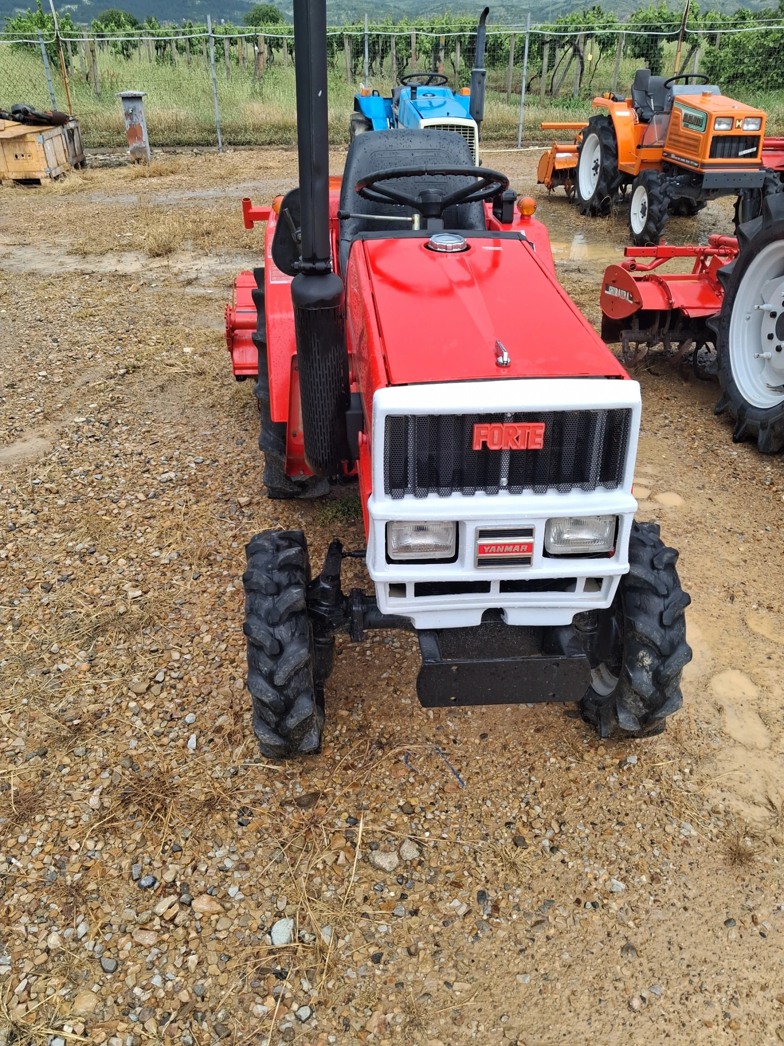 Трактор Kubota СКАЙТРАК , снимка 4 - Селскостопанска техника - 54806186