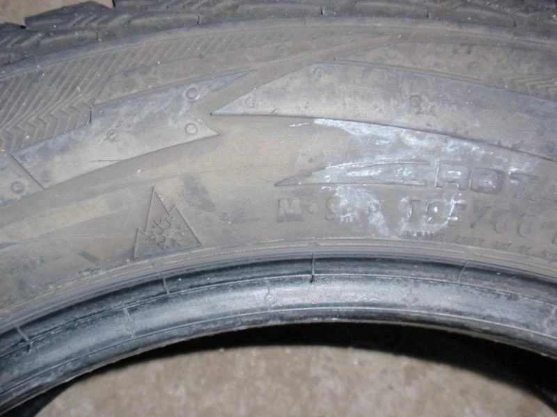 Гуми Всесезонни 195/60R16, снимка 11 - Гуми и джанти - 8934117