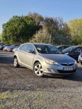 Opel Astra 1.4 -101 к.с Топ състояние, снимка 1