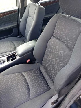 Mercedes-Benz C 200, снимка 7