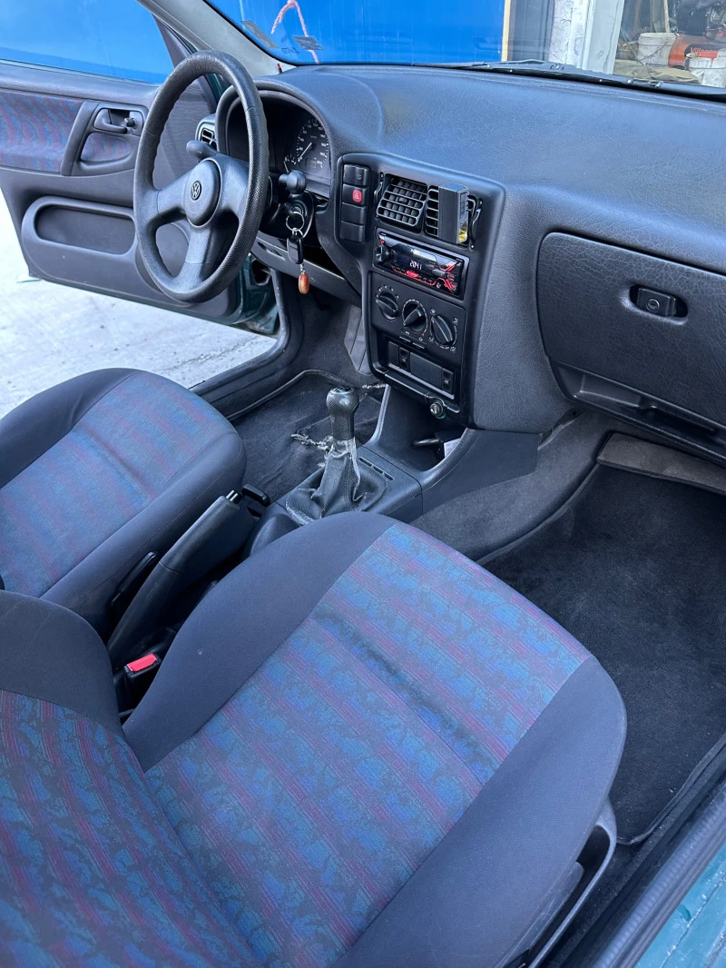 VW Polo, снимка 12 - Автомобили и джипове - 46614771