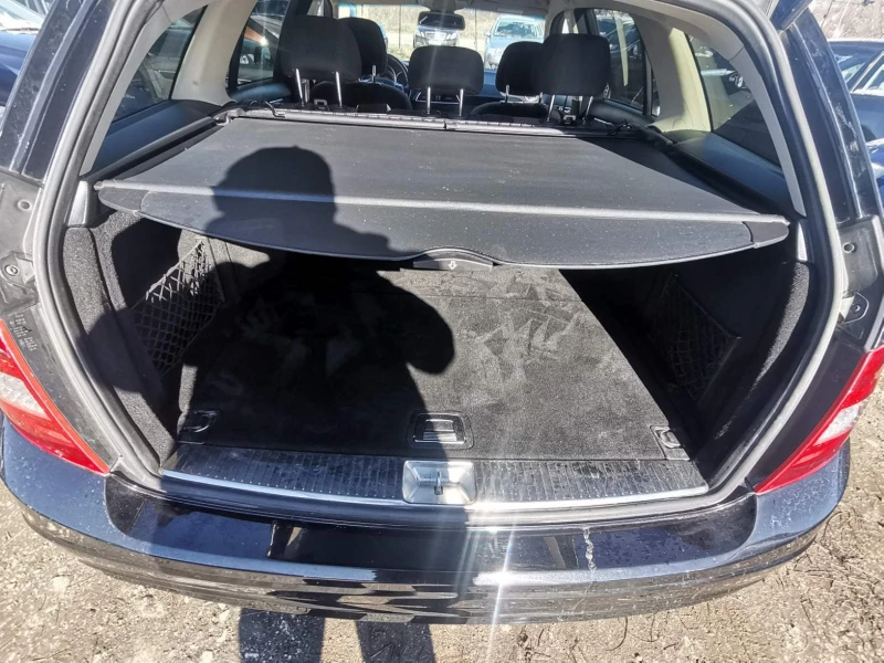 Mercedes-Benz C 220 2.2дизел/FACELIFT* ЕВРО5, снимка 16 - Автомобили и джипове - 47374469