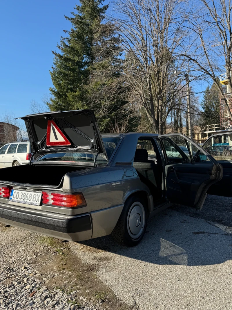 Mercedes-Benz 190, снимка 2 - Автомобили и джипове - 48366575