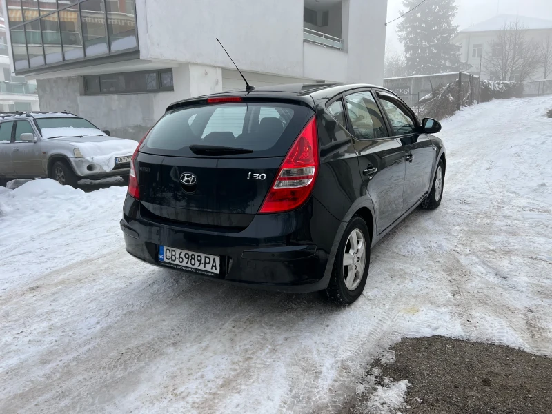 Hyundai I30 1.6 122к.с. Сменена верига и съединител, снимка 5 - Автомобили и джипове - 48819524