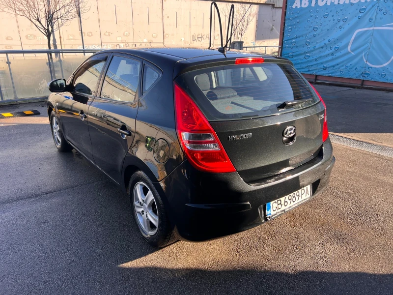 Hyundai I30 1.6 122к.с. Сменена верига и съединител, снимка 5 - Автомобили и джипове - 48645176