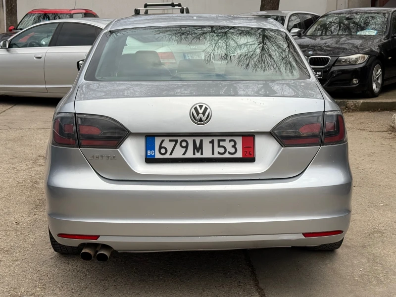 VW Jetta 2.0 115 коня, снимка 5 - Автомобили и джипове - 48964903