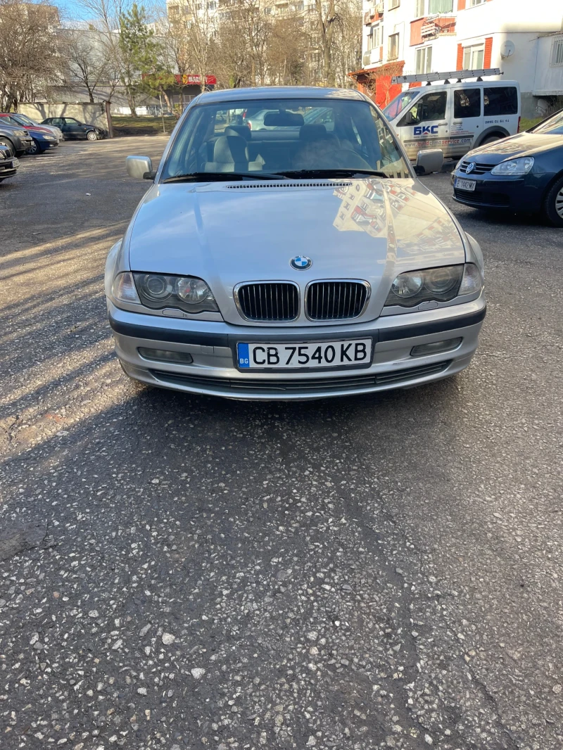 BMW 320 2.0 автоматик, снимка 1 - Автомобили и джипове - 49041259