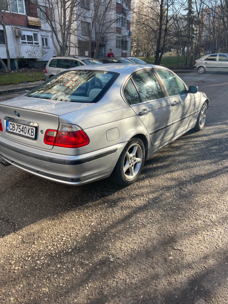 BMW 320 2.0 автоматик, снимка 4 - Автомобили и джипове - 49041259