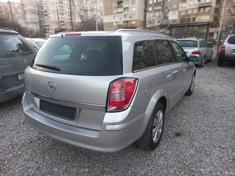 Opel Astra 1.6i* * 2008g* * kombi, снимка 3 - Автомобили и джипове - 49396233