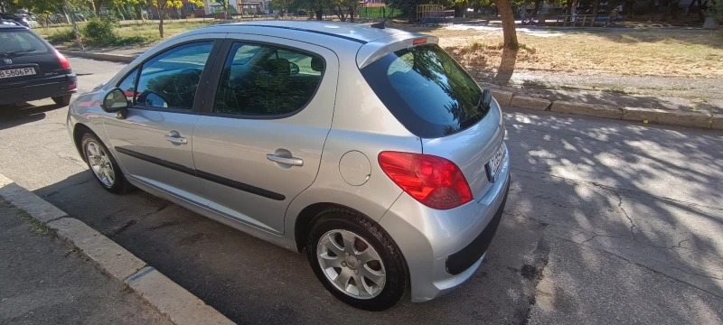 Peugeot 207, снимка 8 - Автомобили и джипове - 51757309