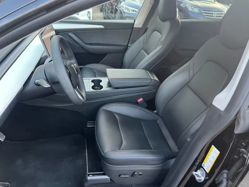 Tesla Model Y Швейцария 33000км, снимка 9 - Автомобили и джипове - 51860094