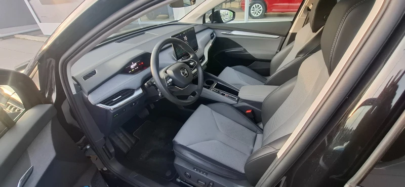 Skoda Enyaq iV 60, 180 к.с., Батерия 62 kWh, снимка 5 - Автомобили и джипове - 52664448