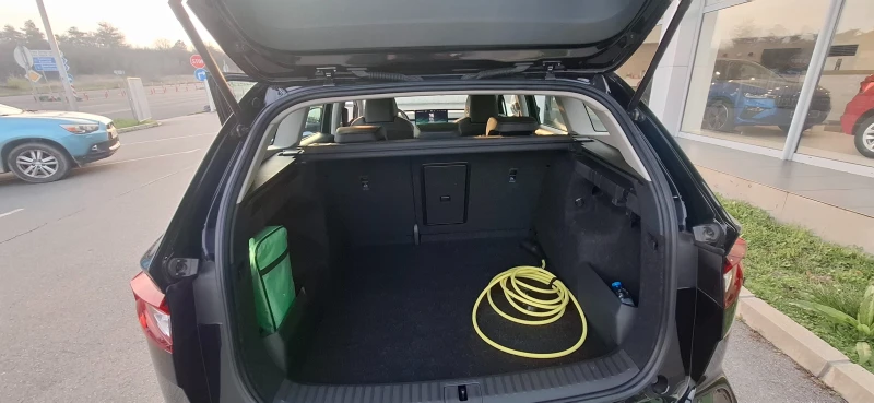 Skoda Enyaq iV 60, 180 к.с., Батерия 62 kWh, снимка 12 - Автомобили и джипове - 52664448