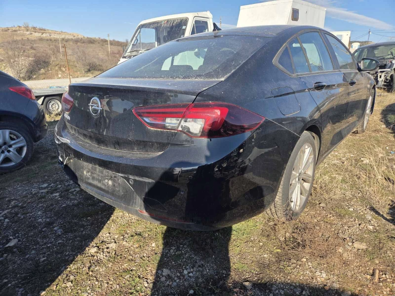 Opel Insignia B 1.6cdti, снимка 11 - Автомобили и джипове - 53026662