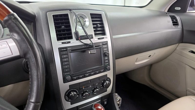 Chrysler 300c 3.0 Diesel autogeorge.com, снимка 16 - Автомобили и джипове - 53315632