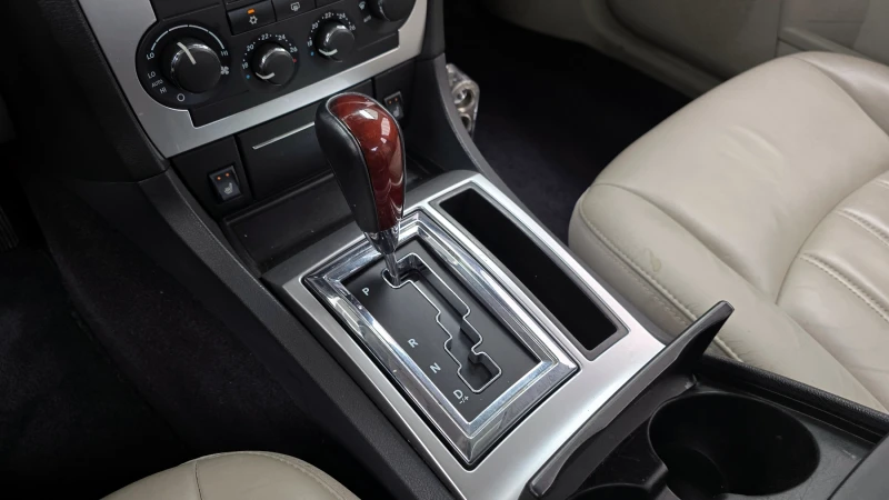 Chrysler 300c 3.0 Diesel autogeorge.com, снимка 9 - Автомобили и джипове - 53315632