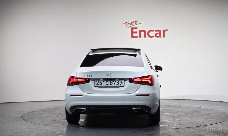 Mercedes-Benz A 220, снимка 4 - Автомобили и джипове - 53354704