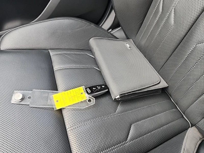 Audi A8 L* Обдухване* Масажи* 22* B&O* Soft* Valcona* 360*, снимка 12 - Автомобили и джипове - 53525822