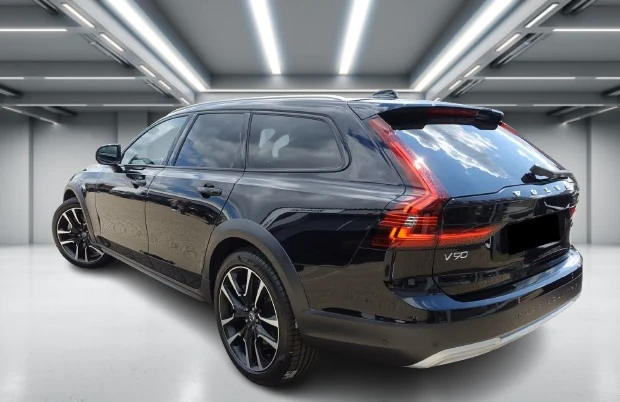 Volvo V90 Cross Country B5 = Ultimate = Гаранция - изображение 2