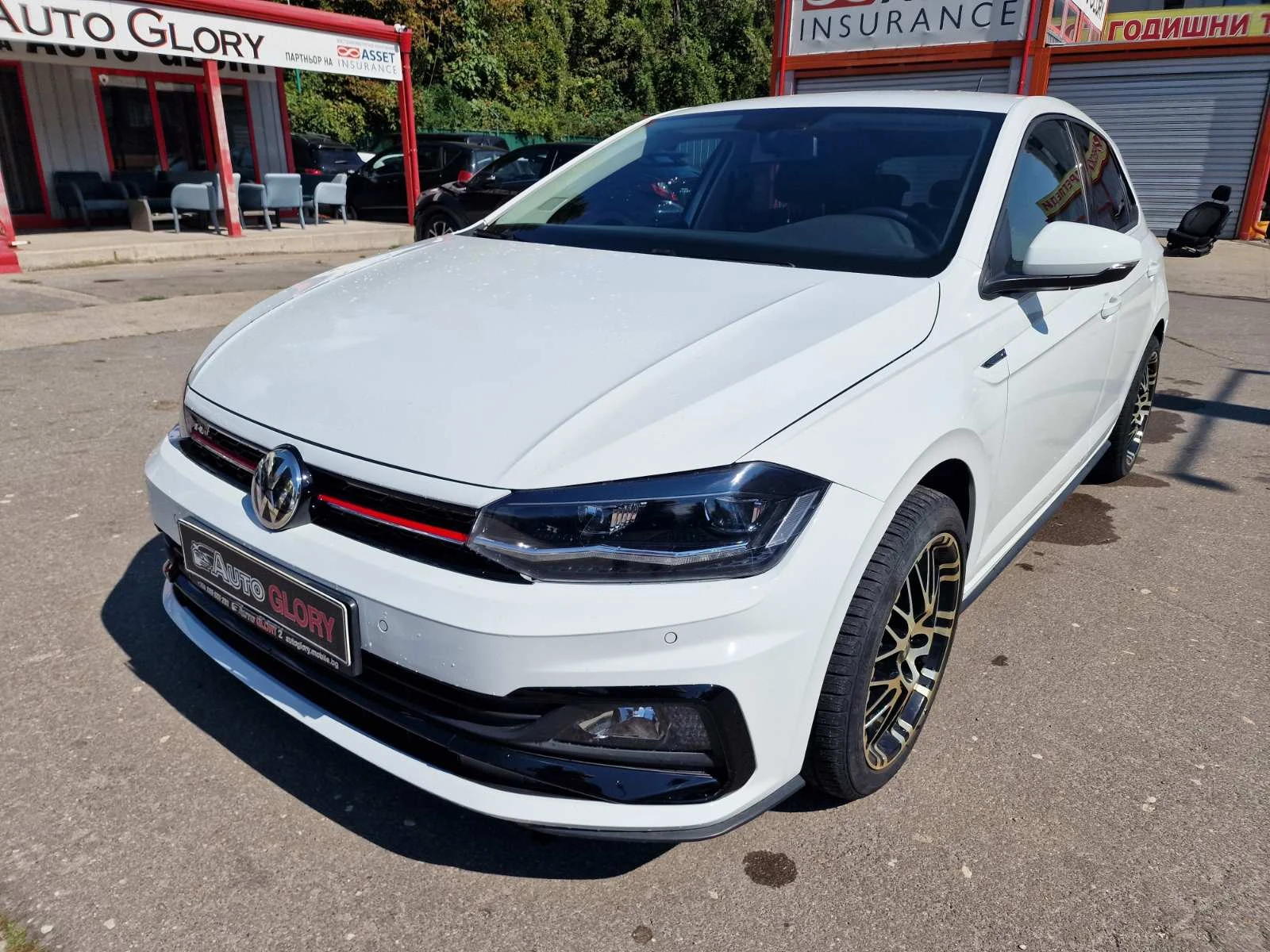 VW Polo 1.0 BENZ R-LINE - изображение 3