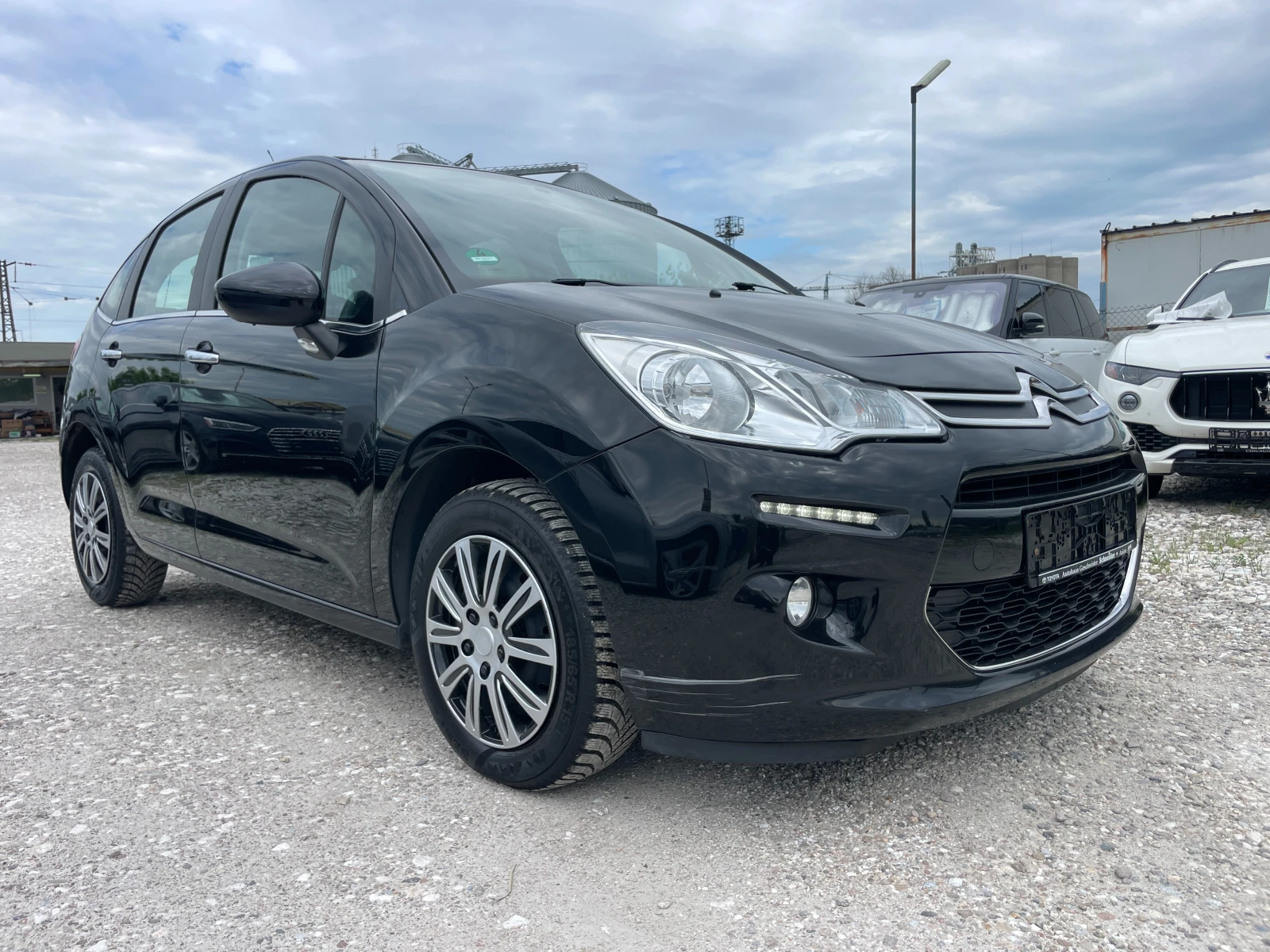Citroen C3 1.2i | Mobile.bg — изображение 1