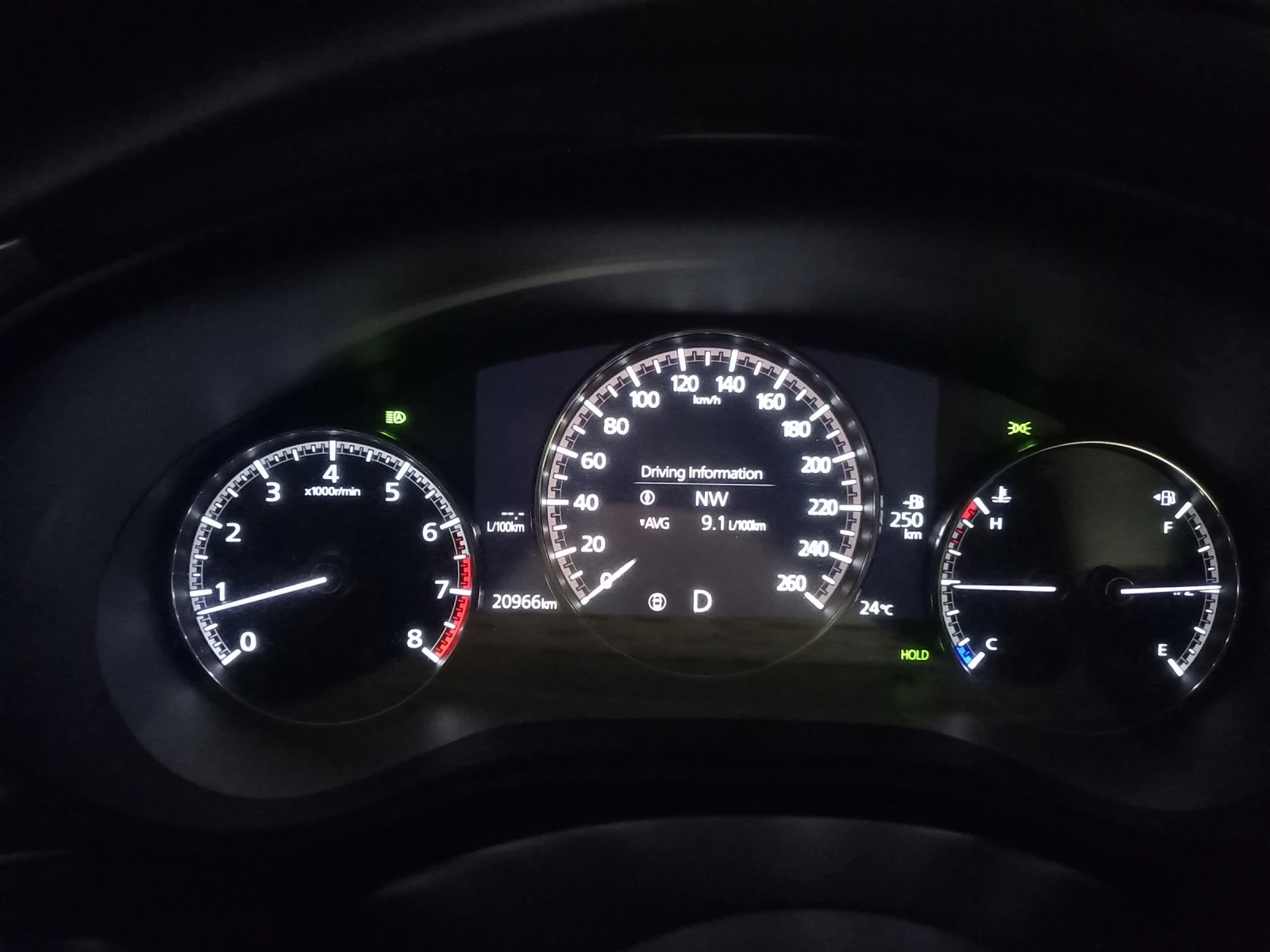 Mazda 3 2.5 SkyActiveG 20000 km - изображение 6