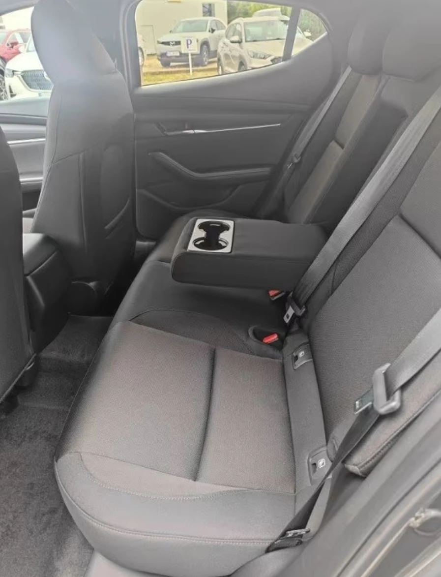 Mazda 3 2.5 SkyActiveG 20000 km - изображение 8