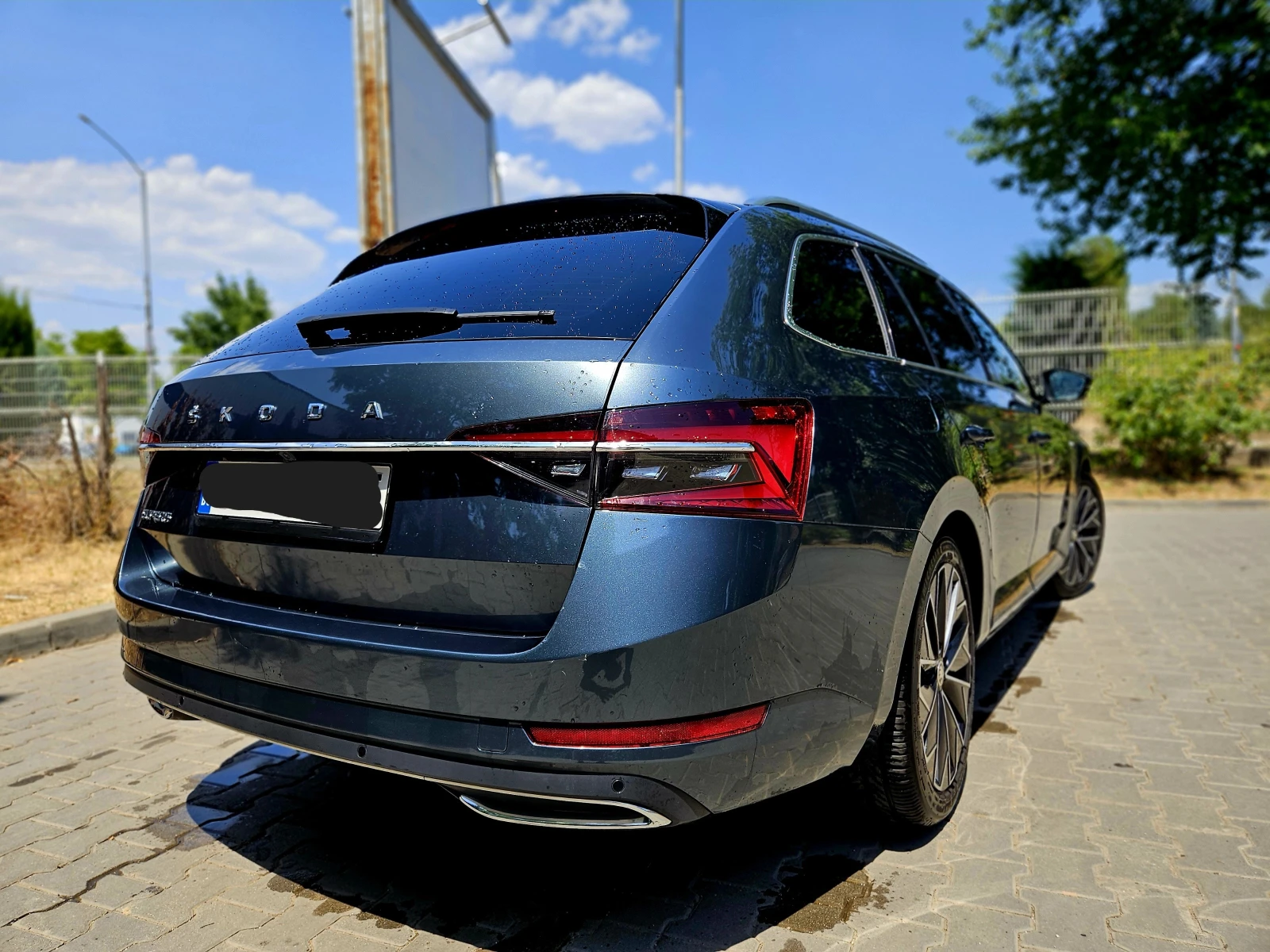 Skoda Superb 2.0 TDI DSG Laurin & Klement - изображение 4