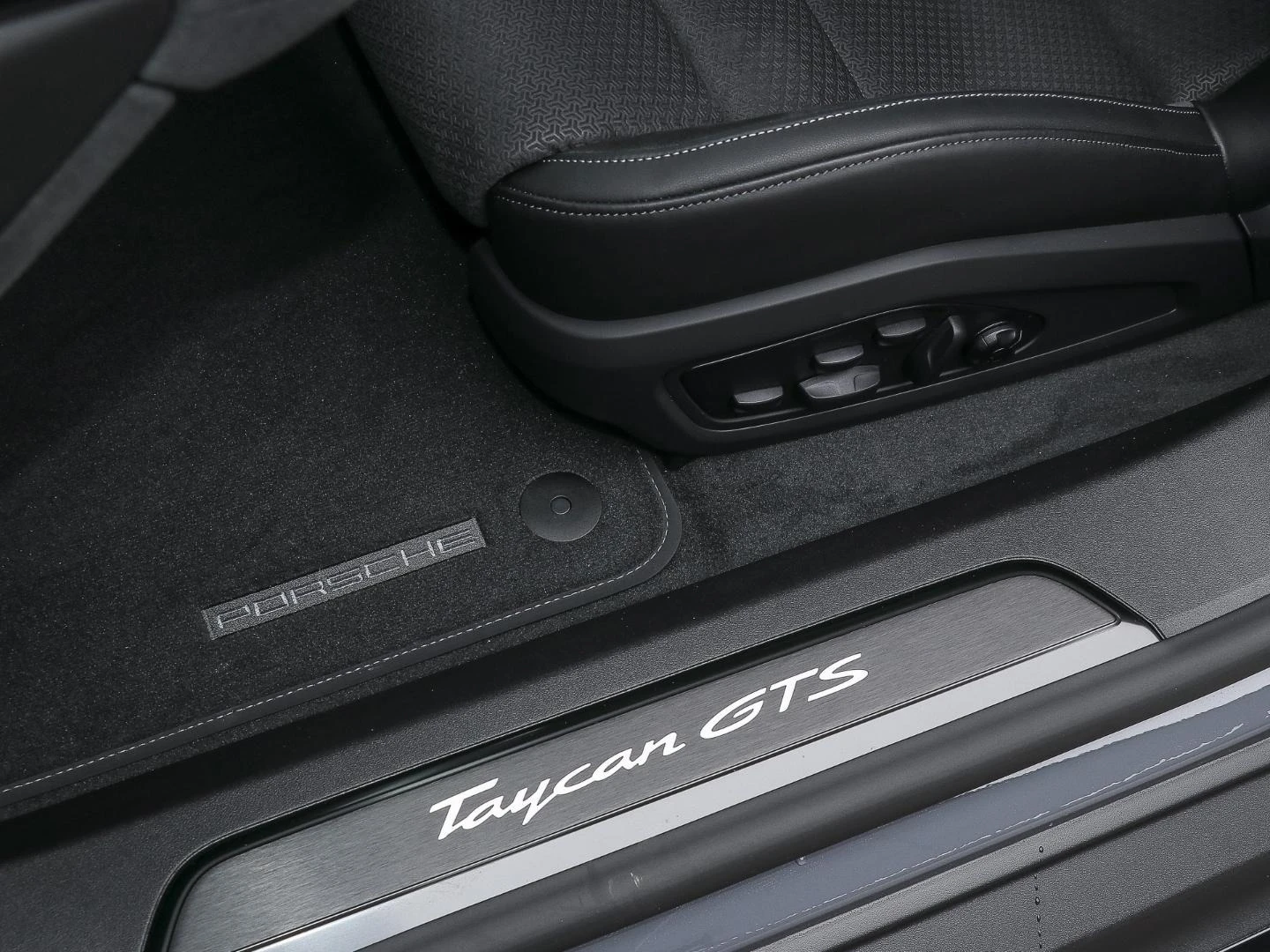 Porsche Taycan GTS/SPORT TURISMO/BURMESTER/PANO/HEADUP/360/MATRIX - изображение 9