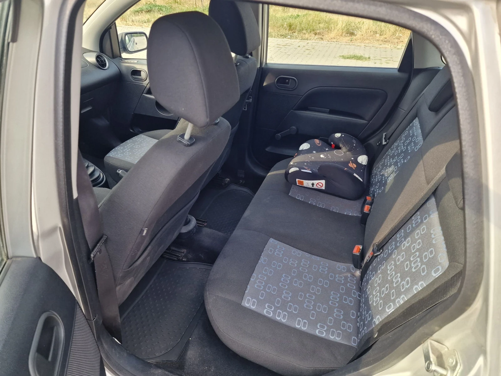 Ford Fiesta  - изображение 7