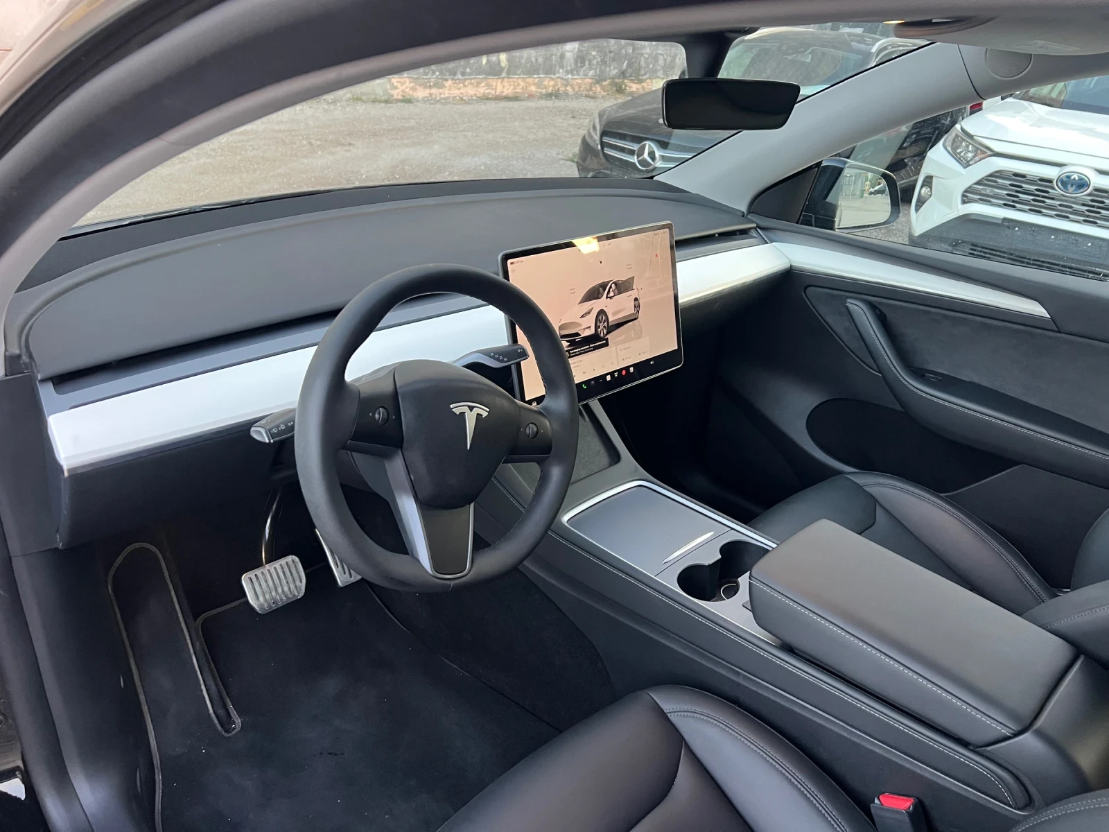 Tesla Model Y | Mobile.bg   11